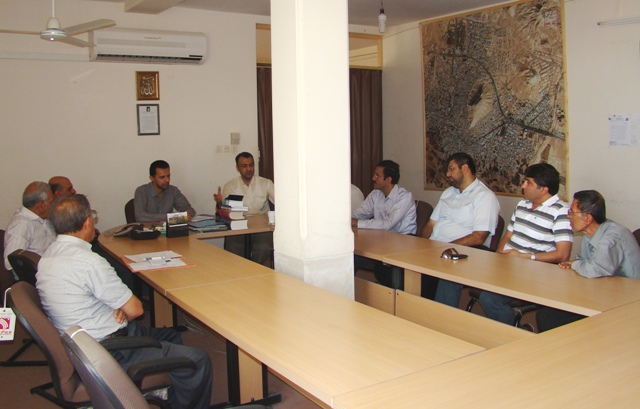 کوچه‌ای که نه اسمش مشخص است و نه آسفالتش