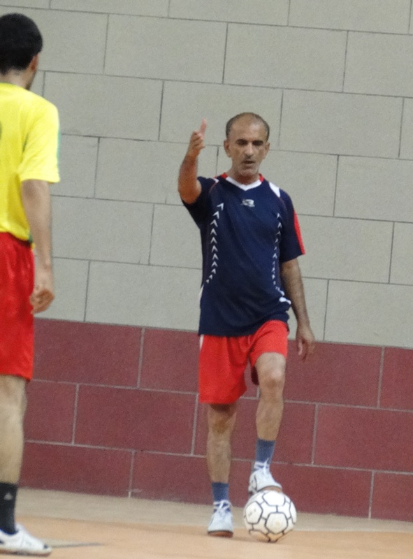 کت و شلواری‌ها پا به توپ شدند