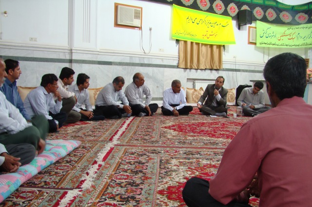 نشست مسئولین جهاد کشاورزی با کشاورزان و باغداران گراش