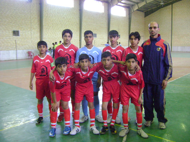 مدرسه شاهد در لار قهرمان فوتسال جنوب فارس شد