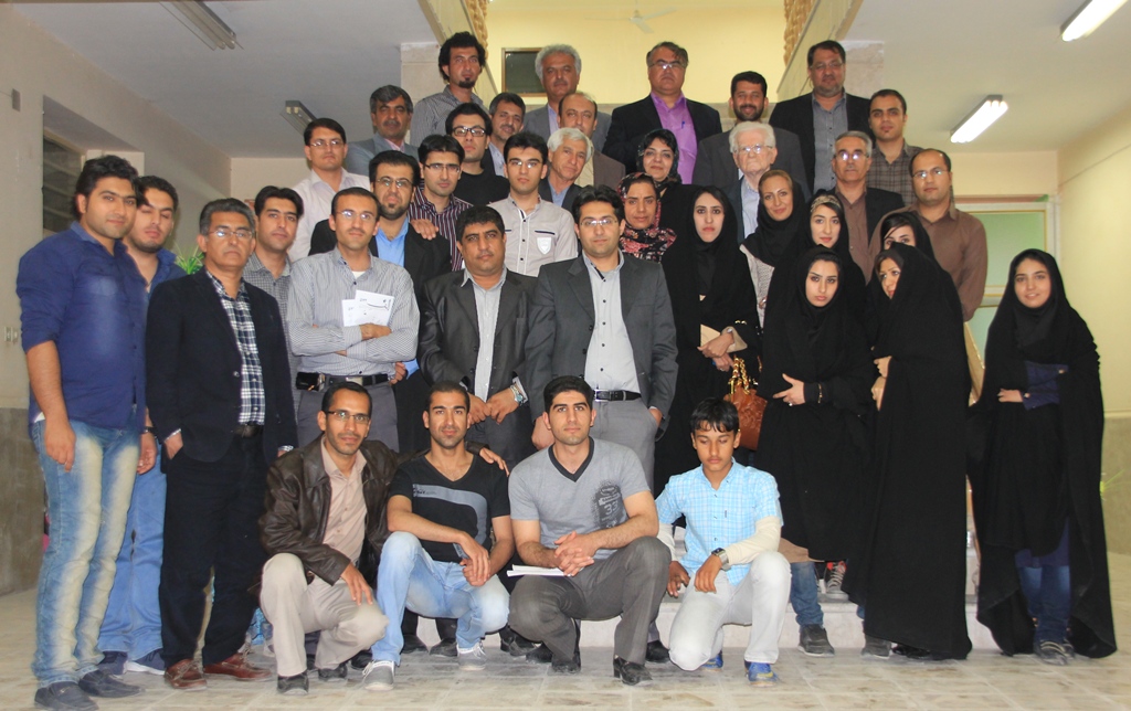 عصرانه ادب‌دوستان گراش و لارستان در حوض نقره برپا شد