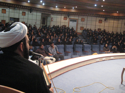 کرسی آزاد اندیشی برگزار شد