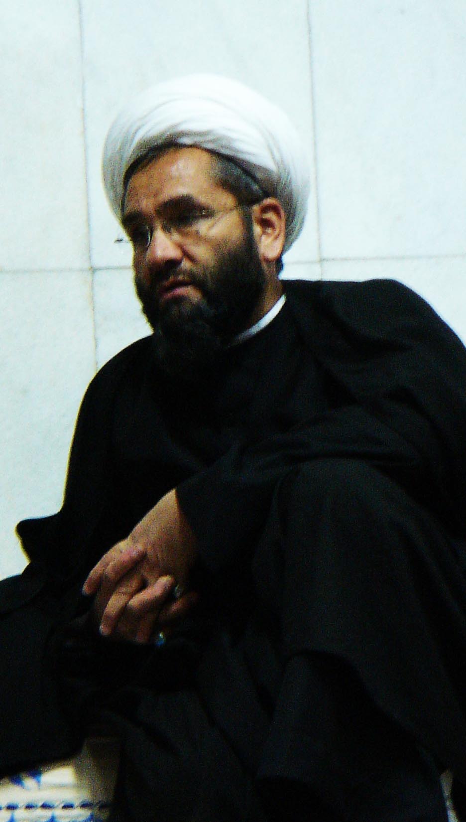 بعضی اعمال با روح عاشورا سازگار نیست