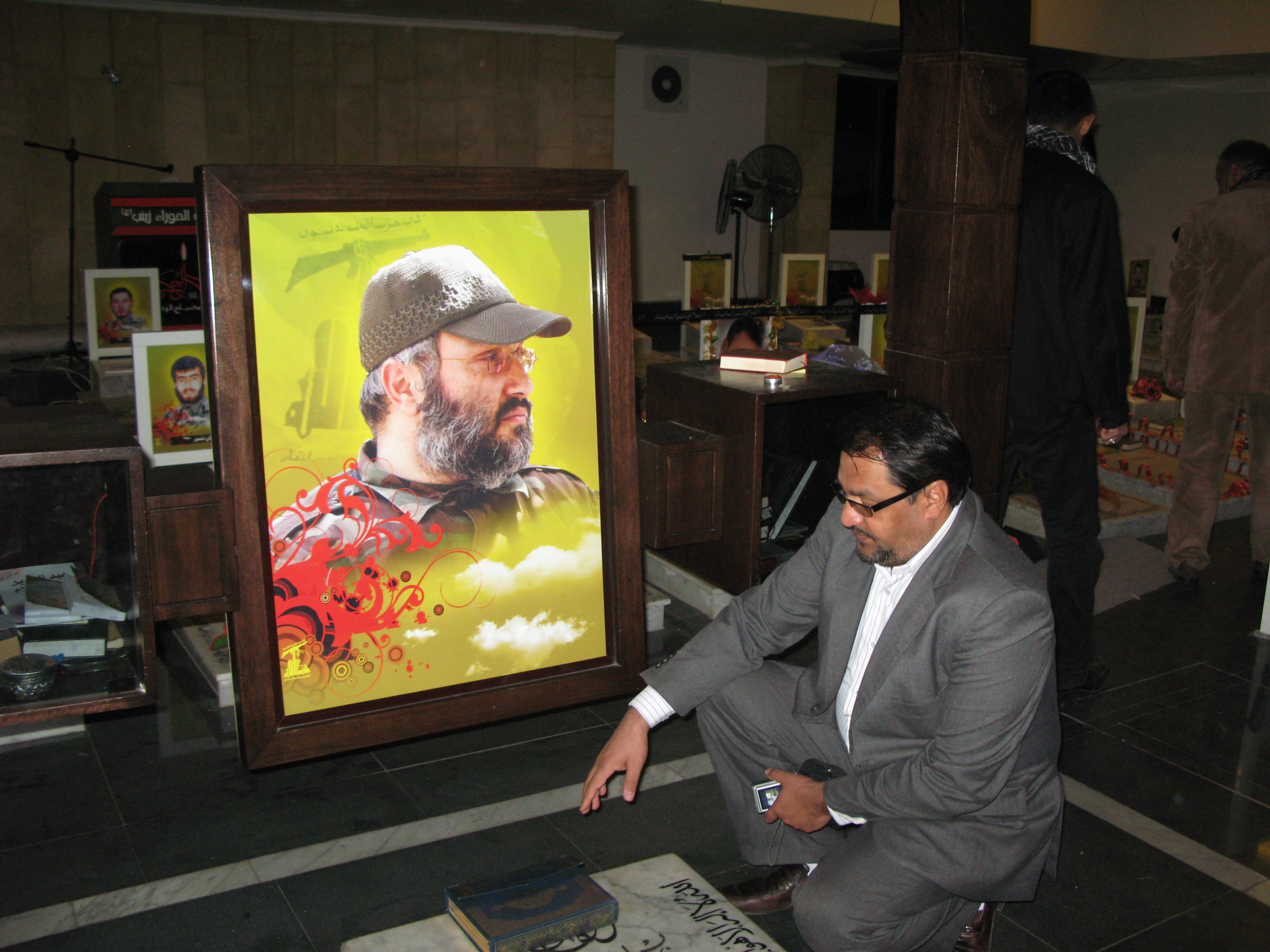 بر مزار اسطوره مقاومت ابورضوان