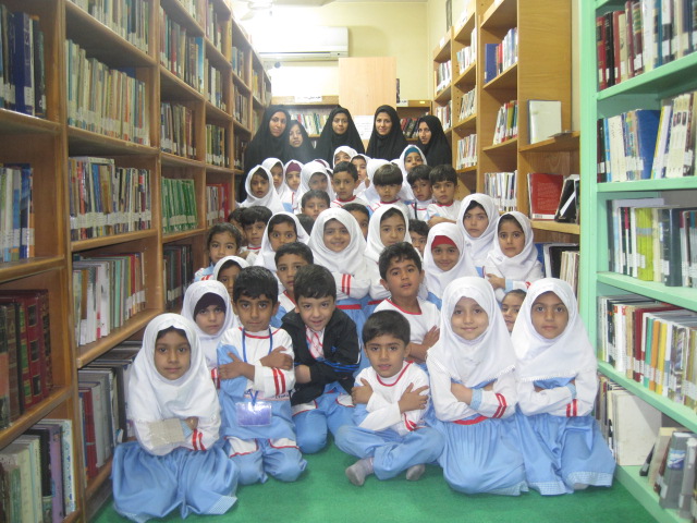 ۱۷۰ غنچه عضو کتابخانه شدند