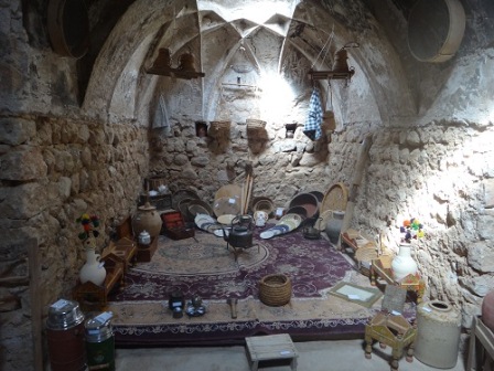 موزه مردم‌شناسی اوز در حمام حاج رییس