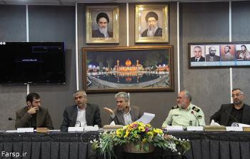 Farsp استاندار فارس: با سرعتگیرهای غیر استاندارد برخورد میشود