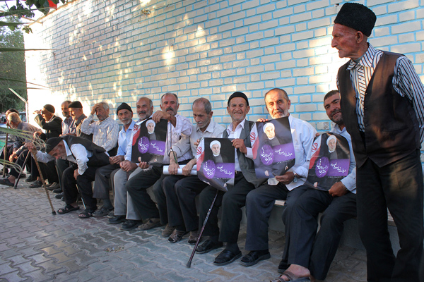 یک روز در زادگاه روحانی+تصاویر