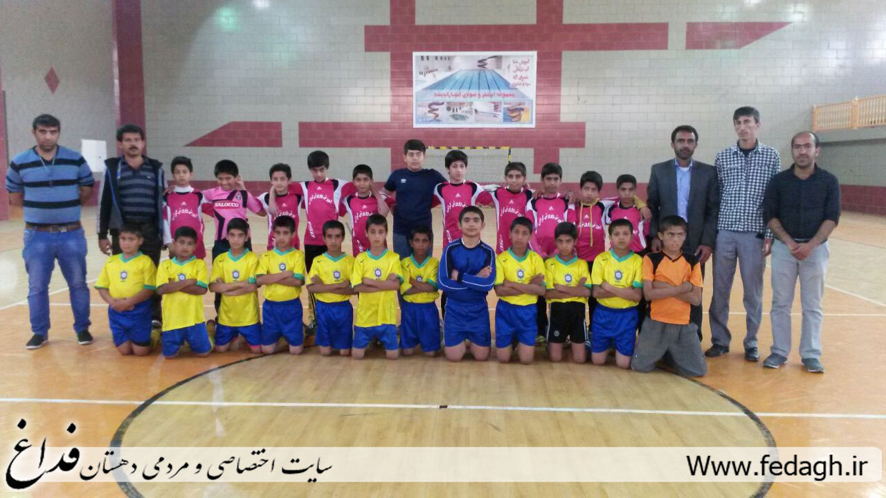 رقابت فوتبالیست‌های دانش‌آموز فداغ و گراش