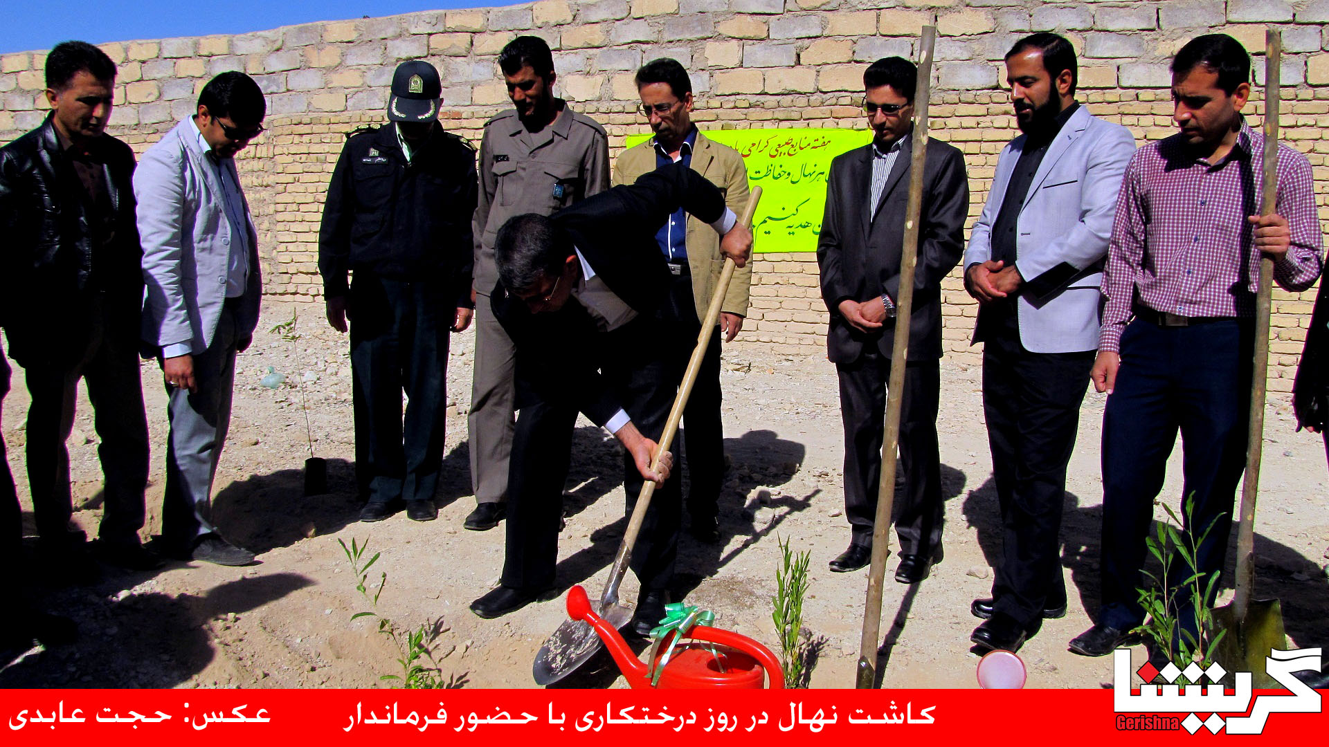 nahal1 چهارصدو پنجاه نهال در حاشیهی خیابان شهدای گمنام