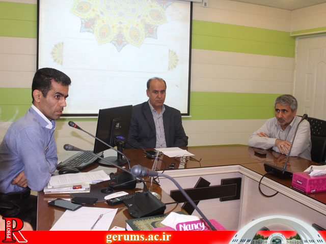 neshast2 دکتر بهمنی: با انتقاد میتوانیم بهترین مسیر خدمترسانی را بپیماییم