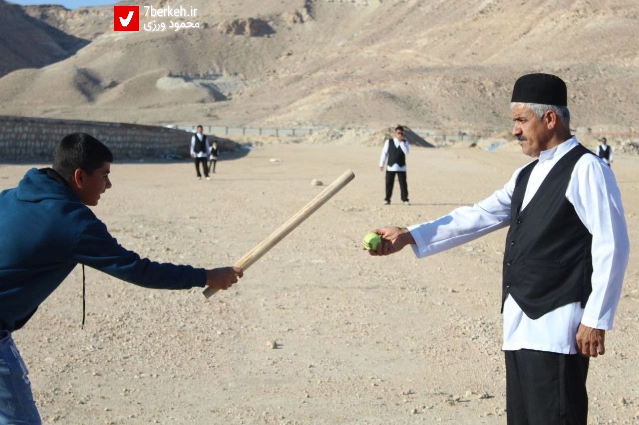 سال ۱۴۰۱ با محمود ورزی